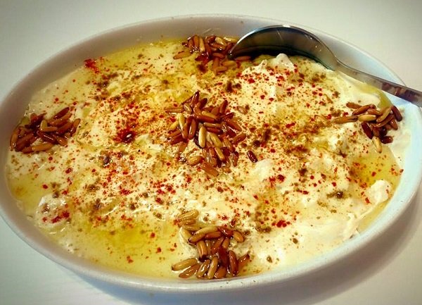 فتة الدجاج السورية