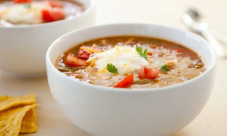 طريقة عمل شوربة الفاهيتا