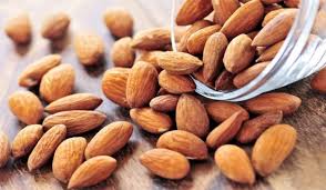 فوائد اللوز لتخسيس الوزن